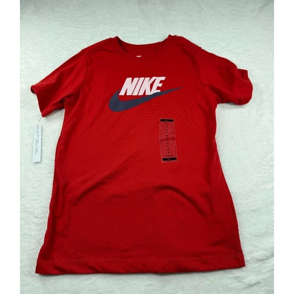 Nike T-Shirt‎ boys Medium Red Swoosh Logo Athletic Short Sleeve - NWT